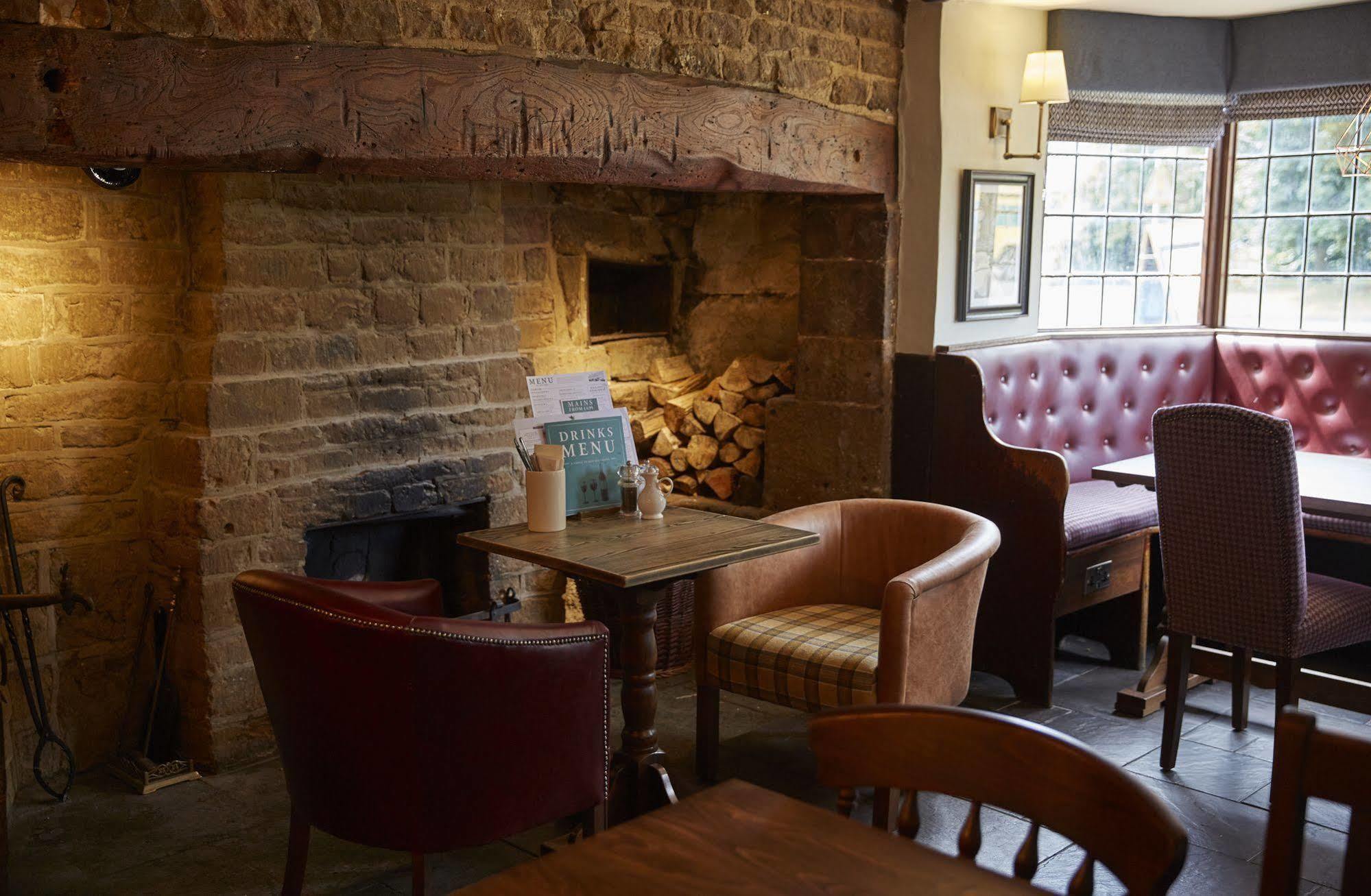 Red Lion Hotel By Greene King Inns Adderbury Exterior photo